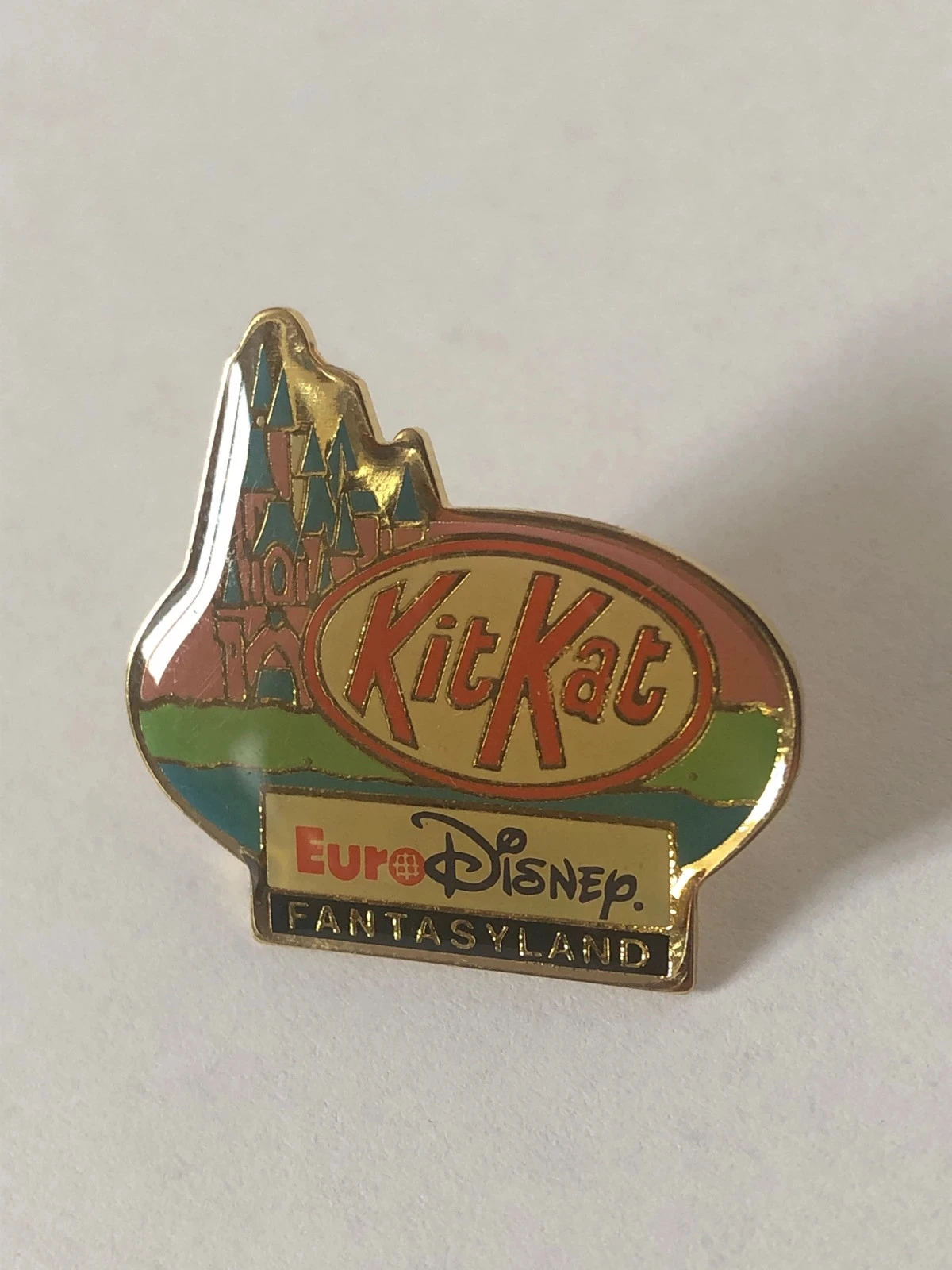Pin's vintage Kit Kat EuroDisney – photo 2
